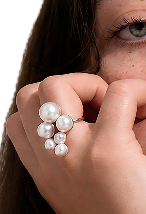Cups rings pearl and stones kopi.png