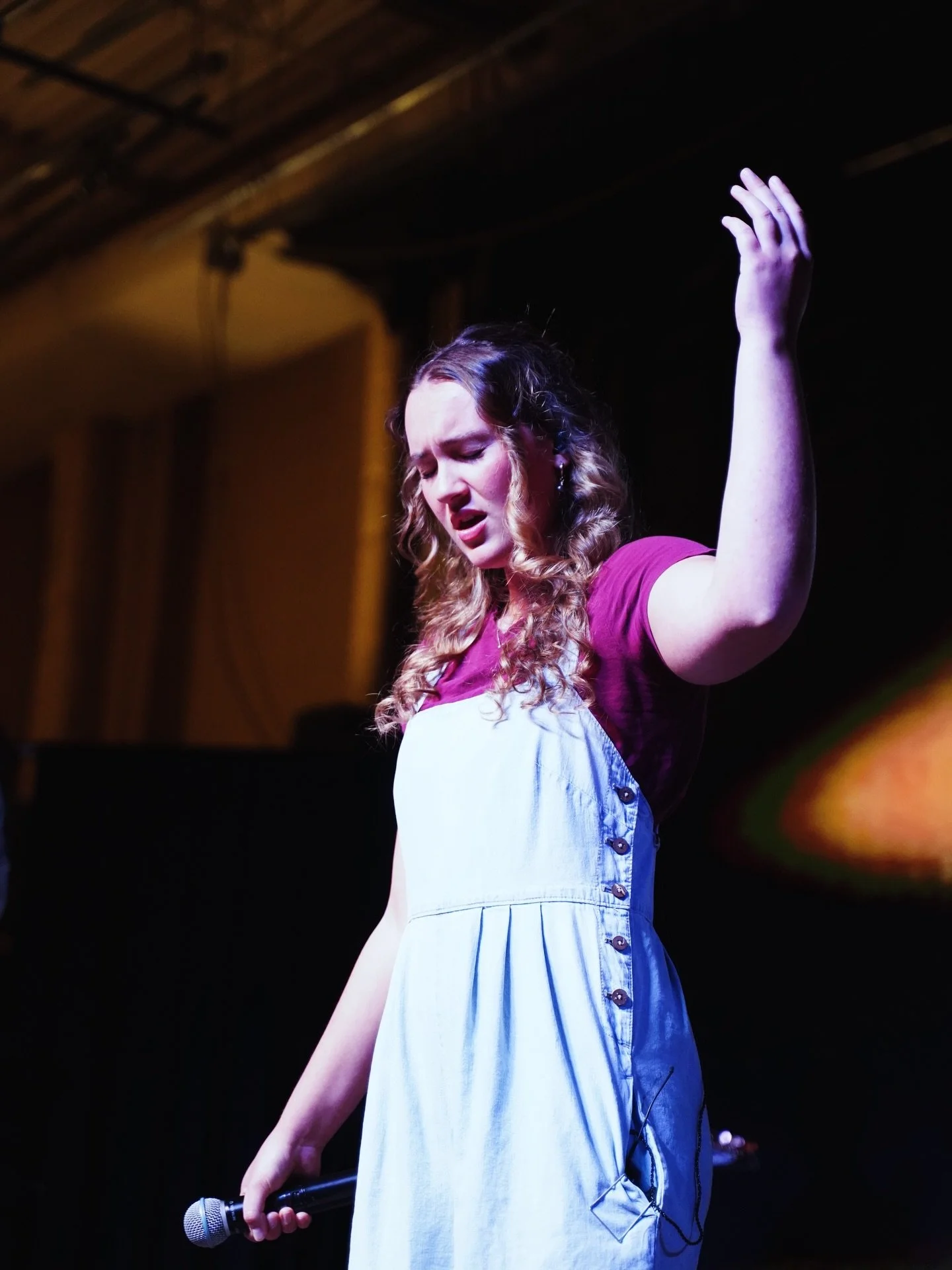 Living Streams Espa&ntilde;ol no es solo algo de los domingos&mdash;es un recordatorio de que nos reunimos para ser enviados. 

Romanos 10 nos recuerda que alguien tiene que ir, alguien tiene que hablar, alguien tiene que anunciar las Buenas Nuevas.
