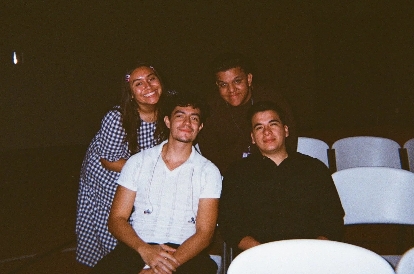 Un peque&ntilde;o rollo de recuerdos mirando atr&aacute;s al Domingo de Ramos y Domingo de Pascua, y tantos momentos hermosos como familia LSE 🫂
//
Some film roll looking back at Palm Sunday &amp; Easter Sunday, and sweet moments as an LSE family 🫂