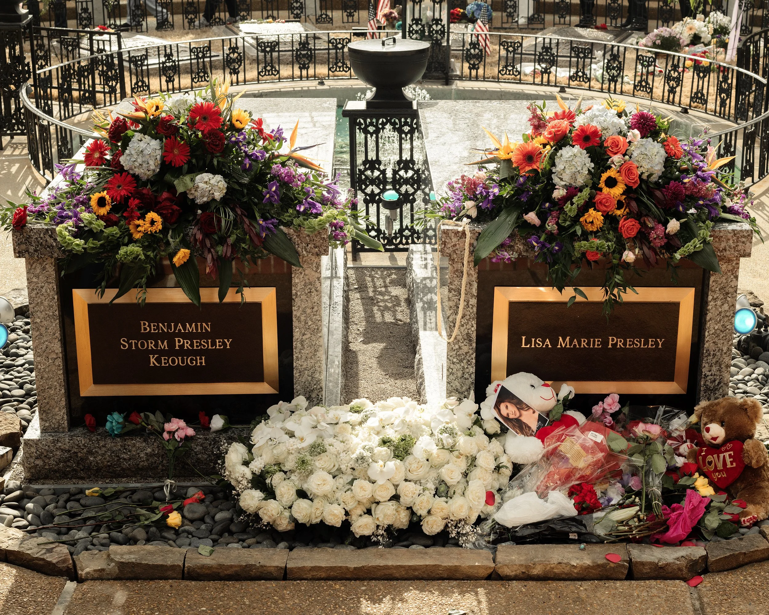 Lisa Marie's funeral photographed at Graceland in Memphis, Tennessee for The New York Times