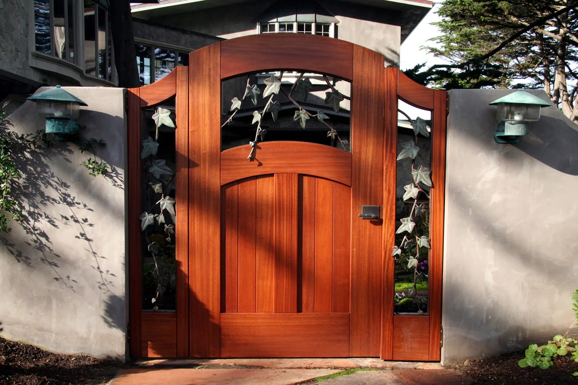 Bronze Ivy Gate with Patina