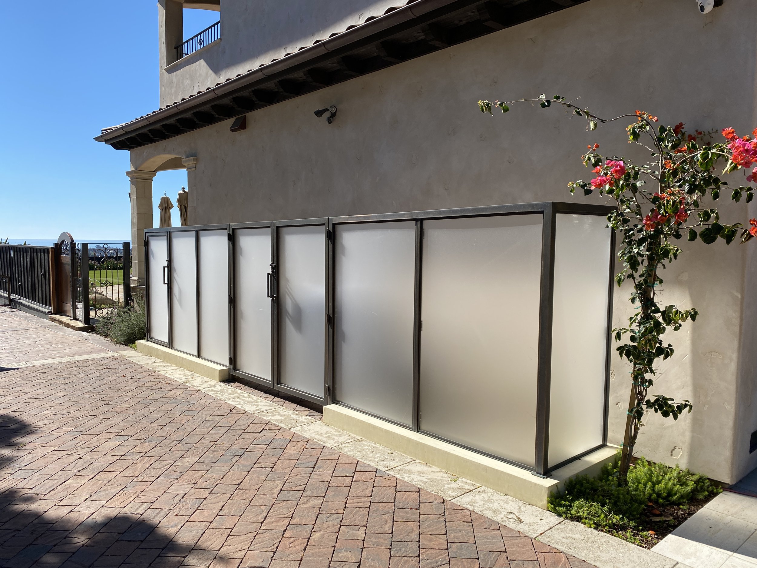 Bronze Frame Plexiglass Enclosure 
