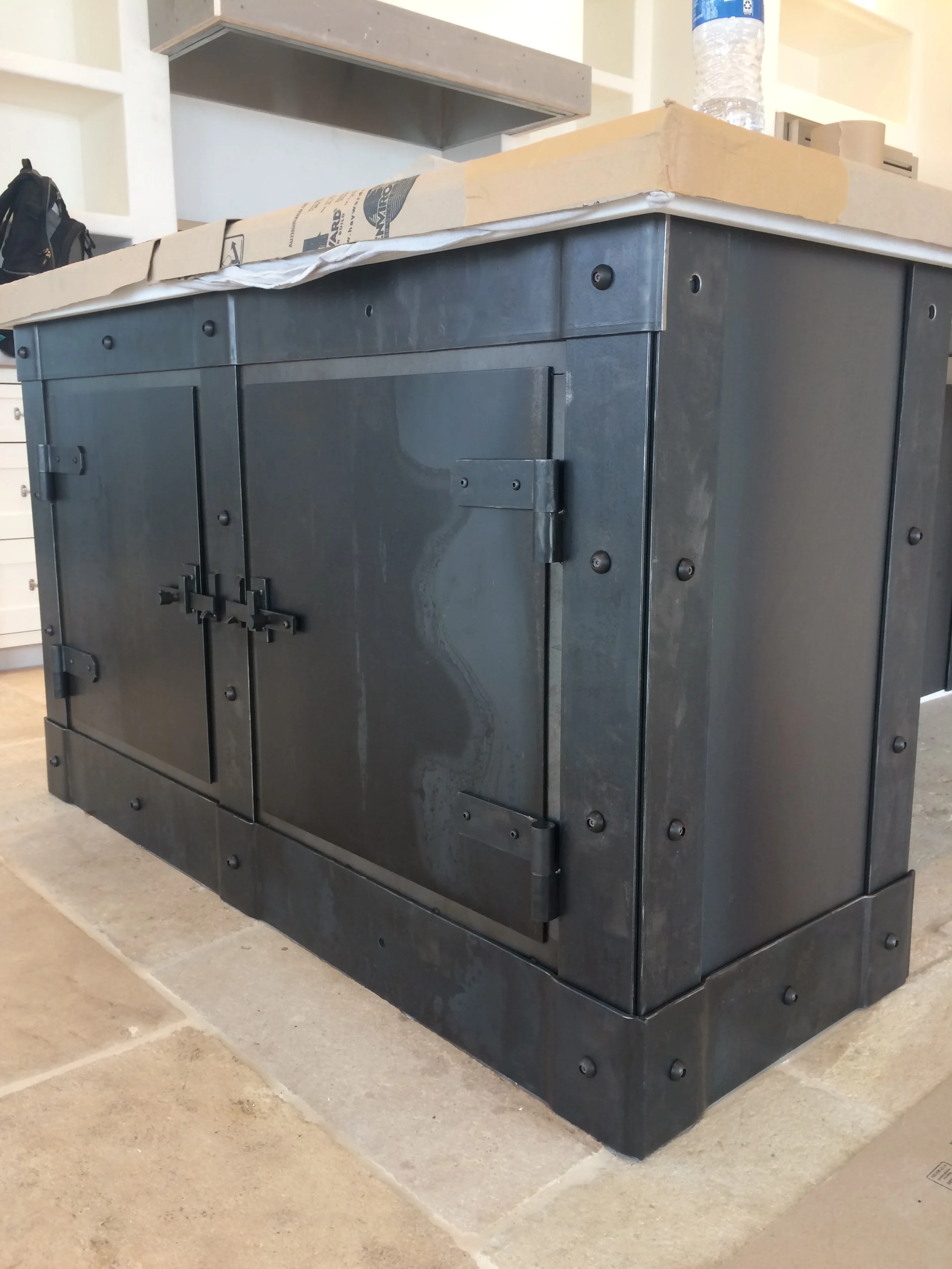 Cold Rolled Steel Cladding with Riveted Straps
