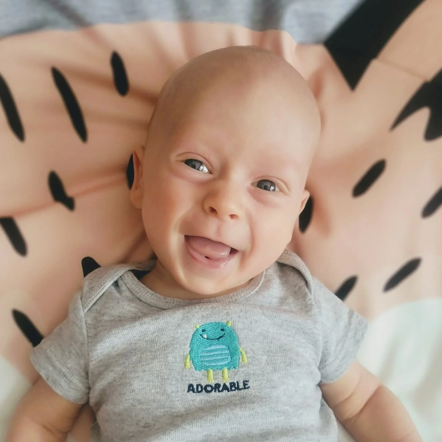 I've gone full mom, I know. But like, look at this smile 😭