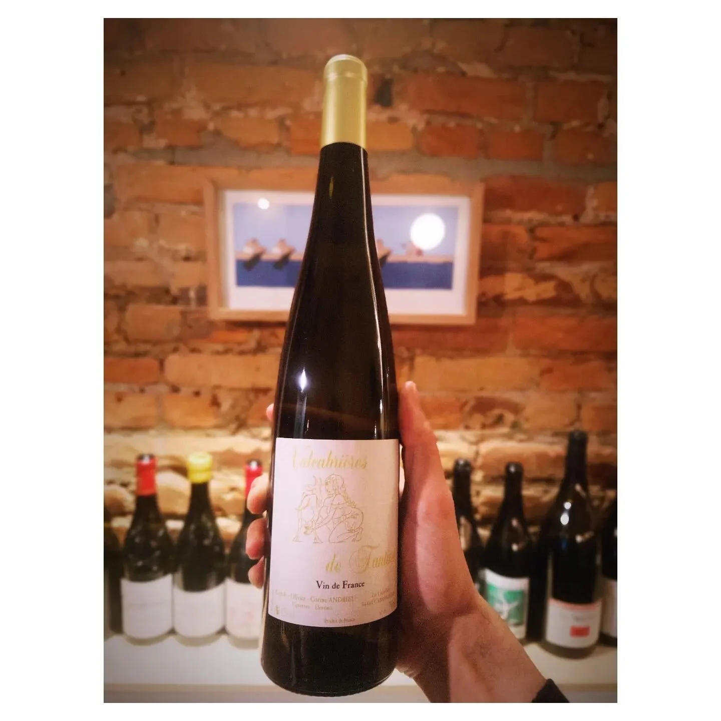 Opening this beauty to share today ❤️
Valcabri&egrave;res, a white Faug&egrave;re made of Terret Blanc &amp; Gris , from @clos_fantine
Happy hour 'til 7pm!
$13 Any wine by the glass 
$14 Cocktails
$10 Bar Snacks
🍷@clement.lapeyssonnie
 👨&zwj;🍳 @ch