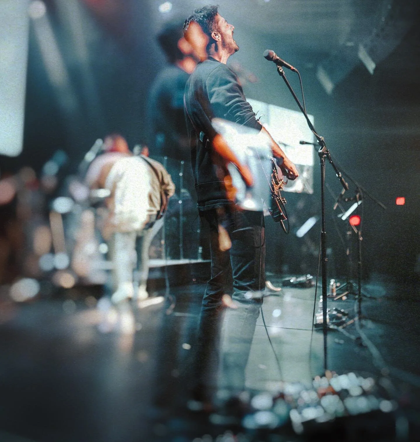 🎸 🗣
&mdash;
&mdash;
&mdash;
&mdash;
&mdash;
&mdash;
&mdash;
&mdash;

#christianreels #jesusreels #worshipsongs #worshipmusic #worshipleader #worshipleadership #worshipinggod #worshipmusic✨ #christianmusic #christianart #instajesus #instachristian #