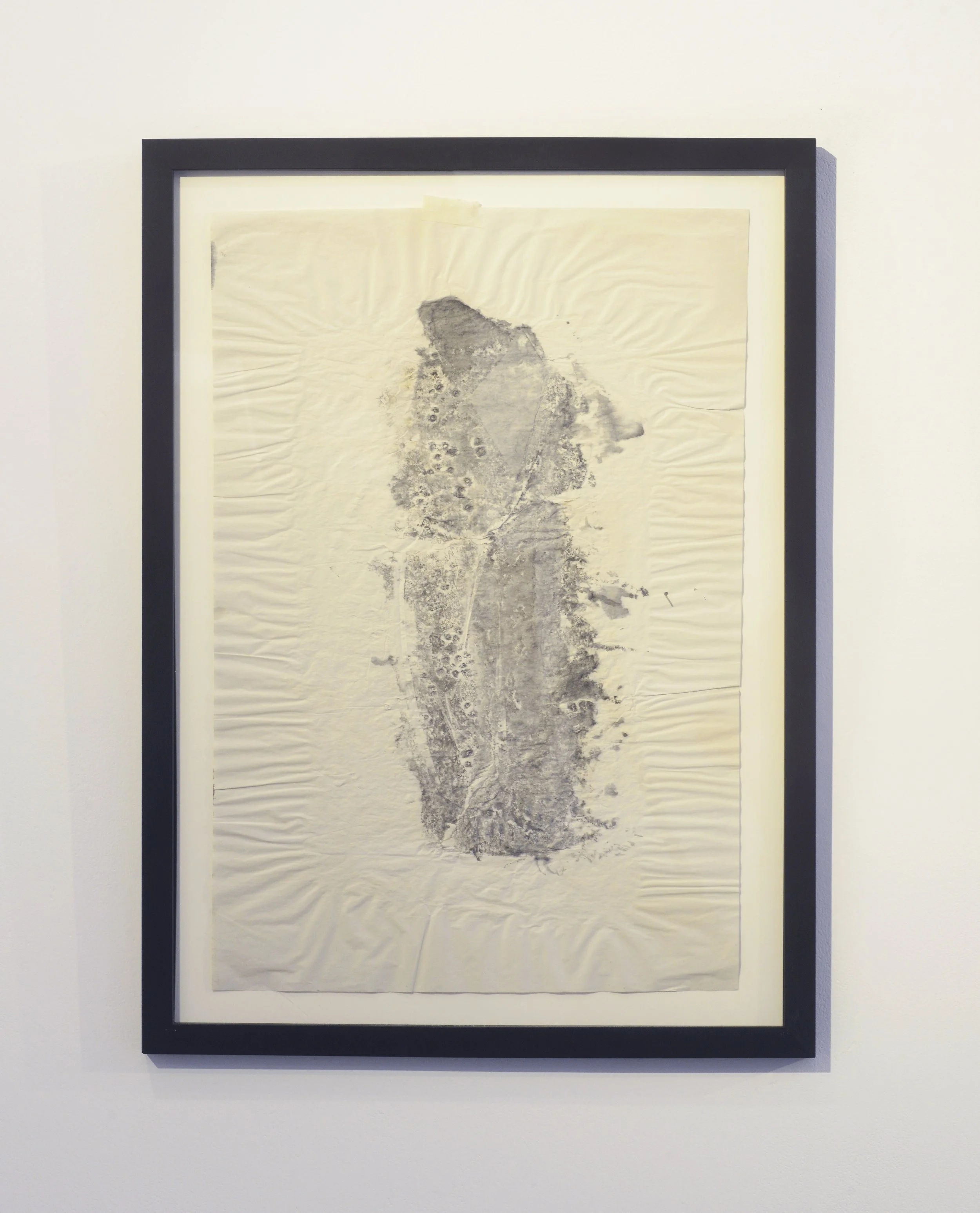 Ricordarsi, 2021, ink imprint of a shore stone on newsprint, from Shore Stones. A Remix of Damage, Strata Collective, Reid Gallery, The Glasgow School of Art, 2022. © McAteer Photograph