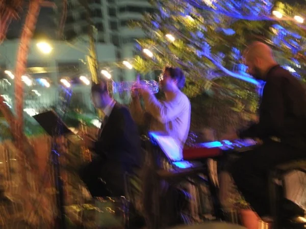 b2ap3_thumbnail_band-at-lagniappe.JPG