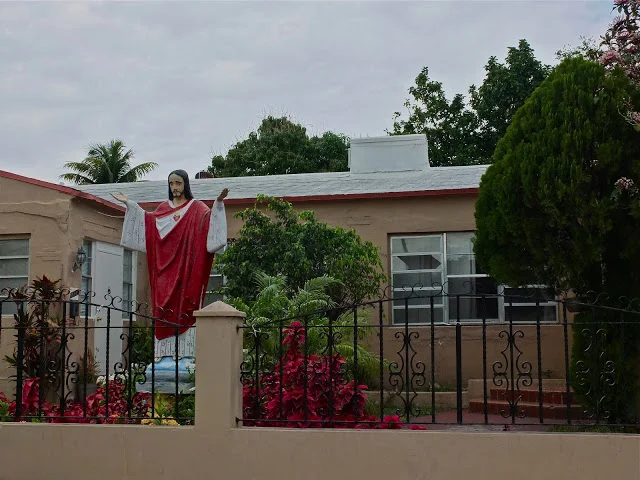 nice cribs, jesus christ