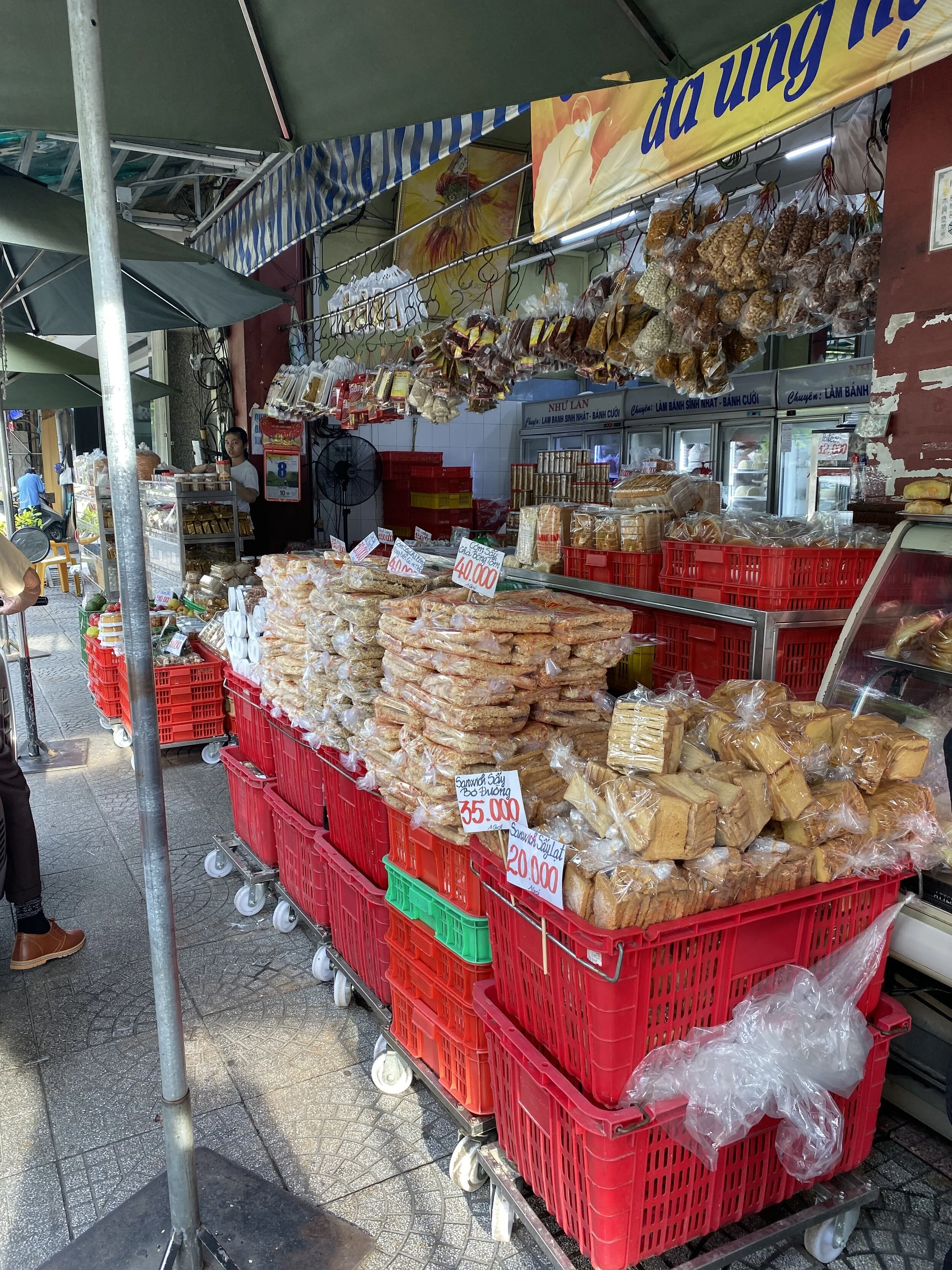 nhu lan bakery ho chi minh 9.JPG