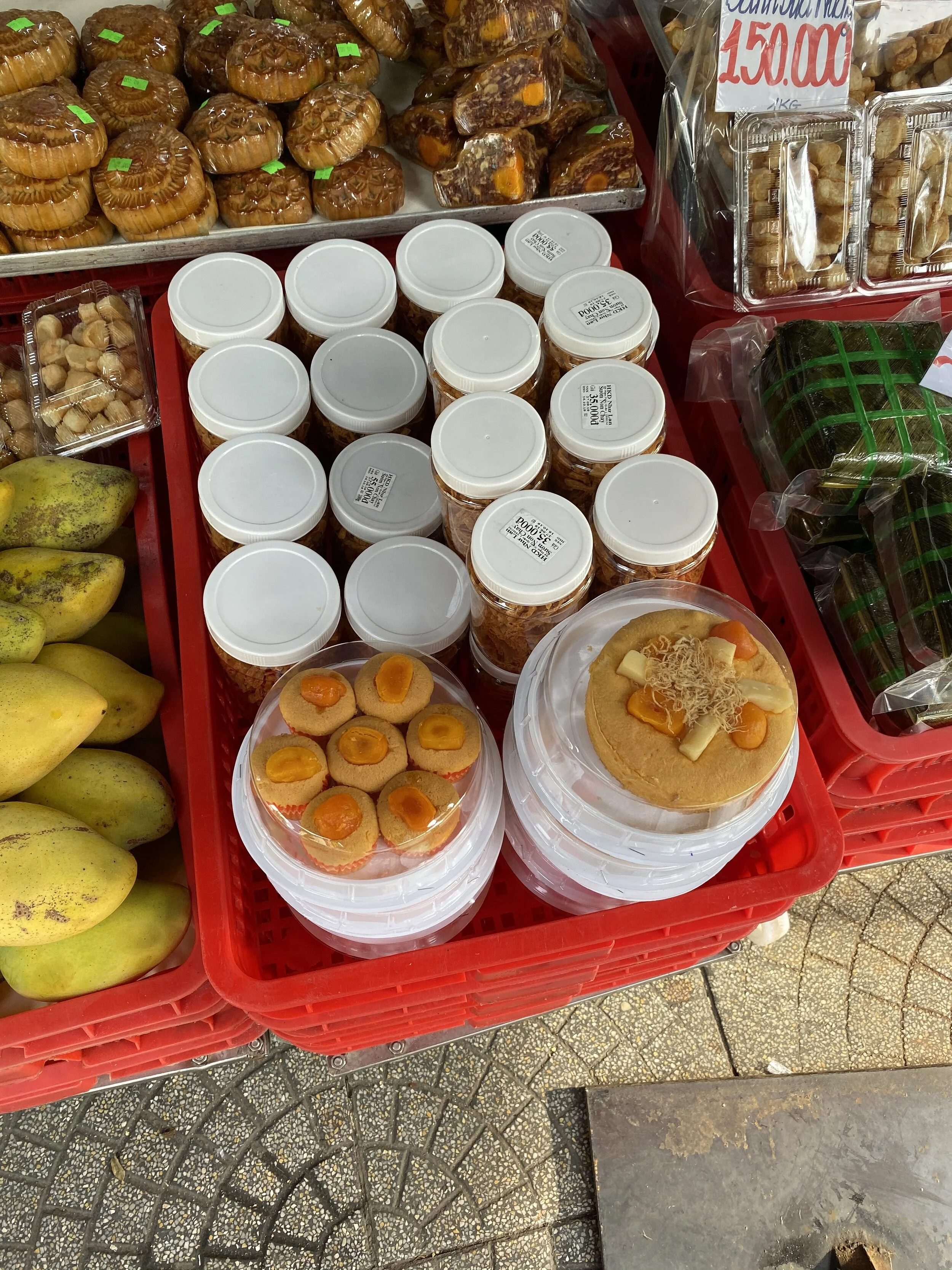 nhu lan bakery ho chi minh 10.JPG