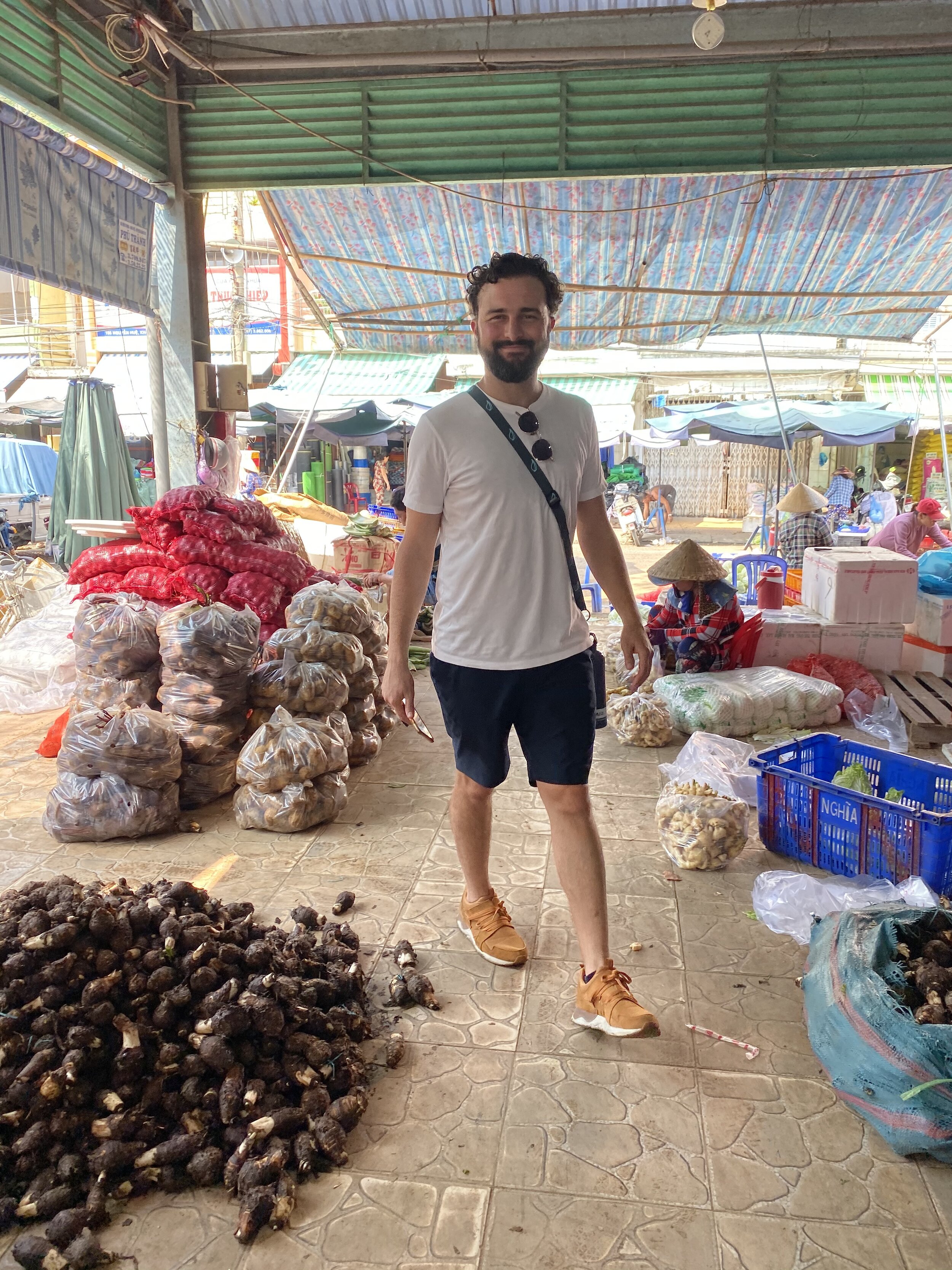 aqua expeditions mekong vitenam market.JPG