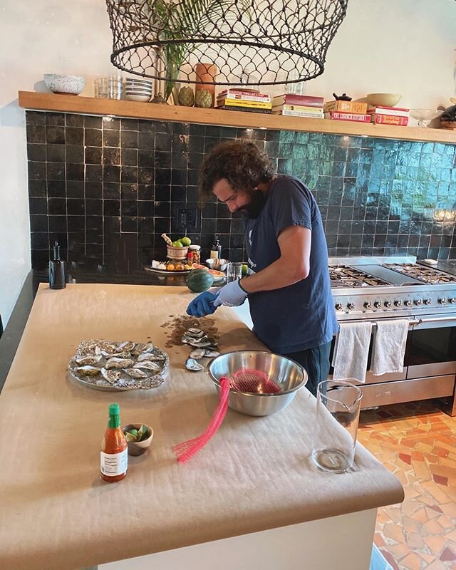 . #homecooking #oysters #homemade #oystershucking #kitchen #decor #homedecor #homerenovation #kitchendesign #japandi #leannefordinteriors #cletile