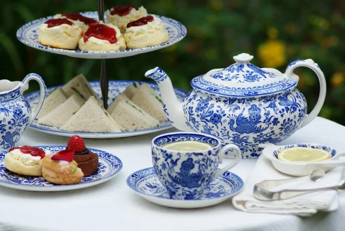 design-dictionary-Burleigh-tea-service-700x469.jpg