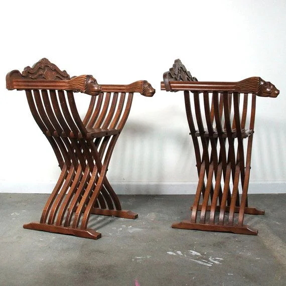 Savonarola chair