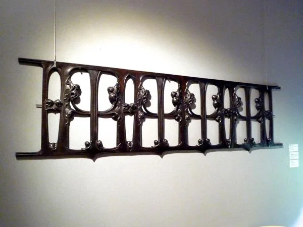 design-throwback-hector-guimard-balcony-panel.jpg