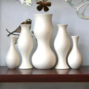 Curvy vases