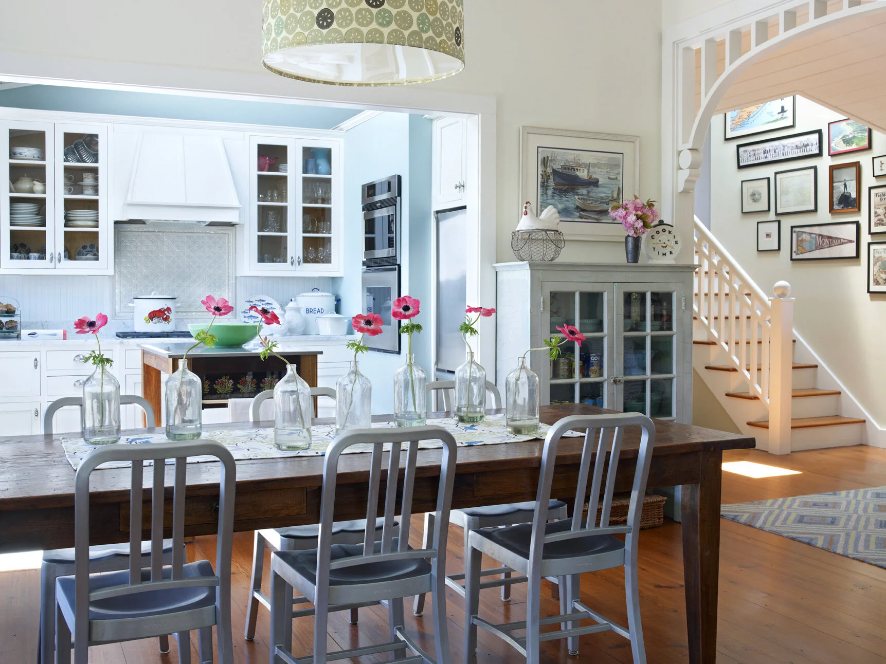 Who Pioneered the Modern Farmhouse look?