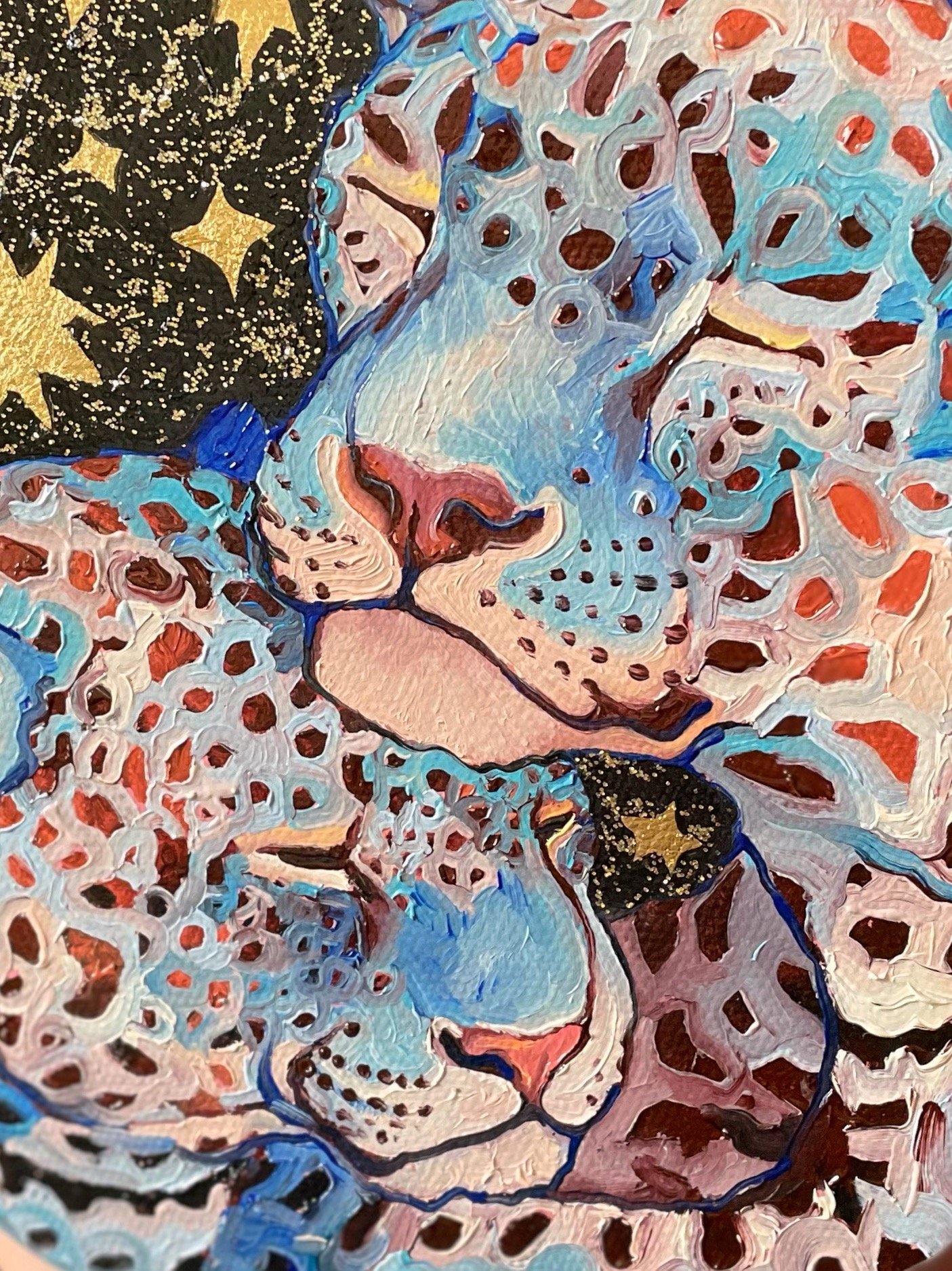 a close up on the blue leopards