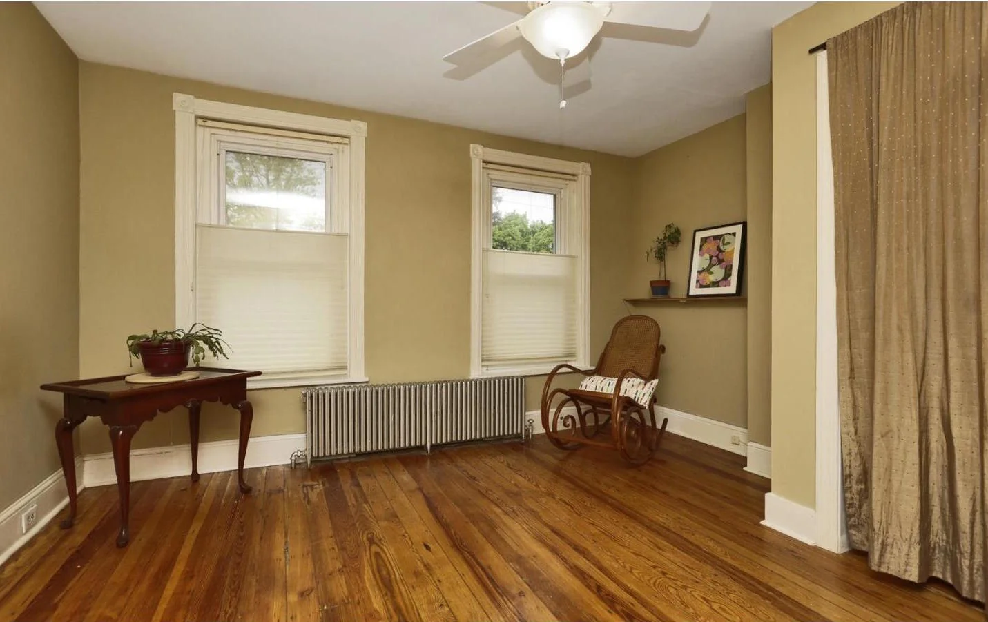lawnton bedroom.jpeg