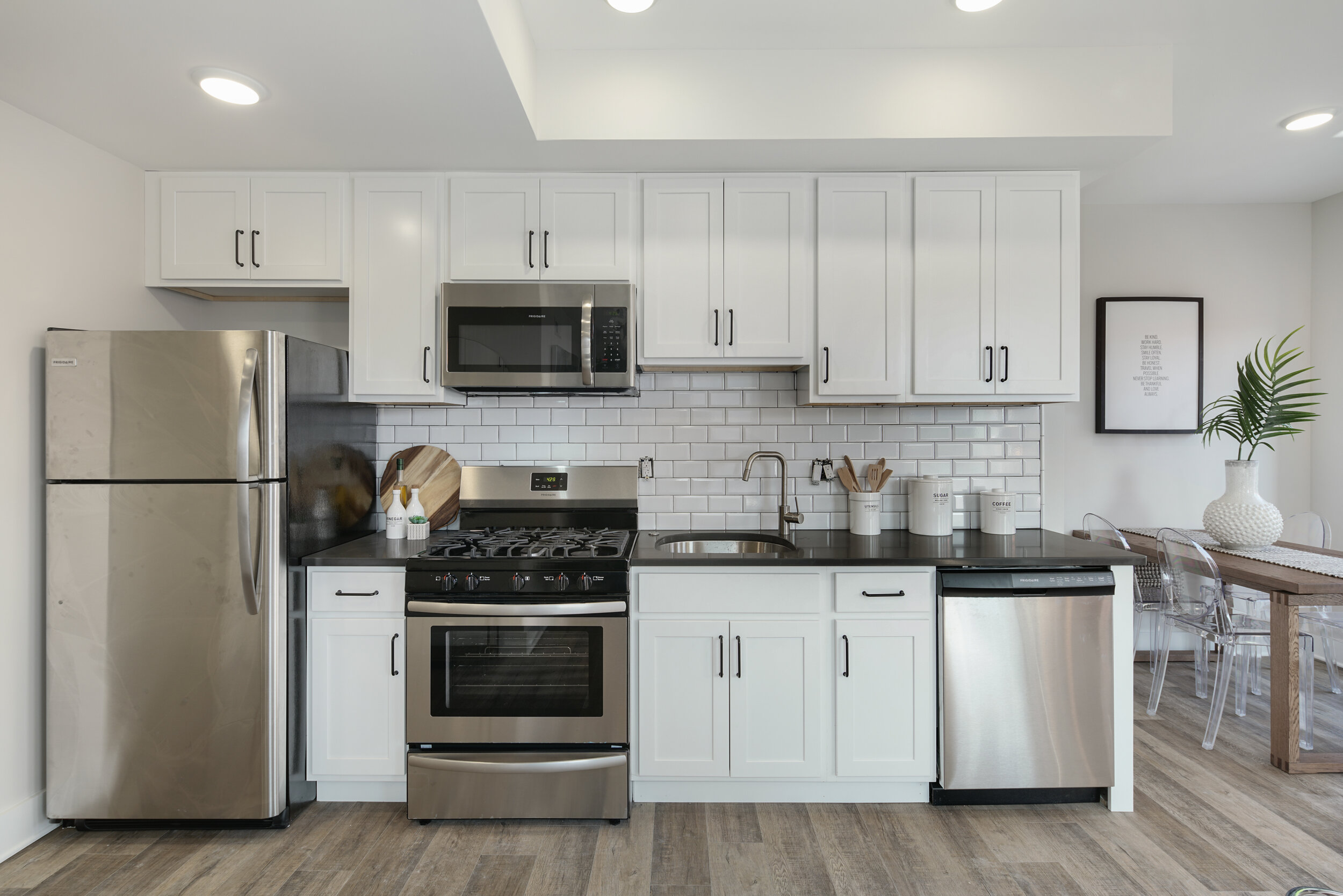 140 Green Lane Unit 206-3000x2000-6.jpg