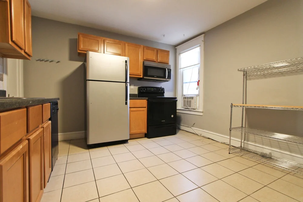 Kitchen1.jpg