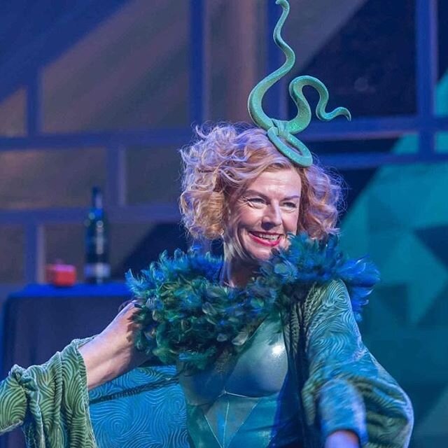 @nationaltheatre are doing their bit to keep us entertained by offering their National Theatre live productions for everyone via their You Tube Channel. This week you can watch Twelfth Night... Here's what they say. Find the link to the performance i