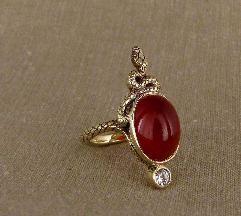 snake_carnelian.jpg
