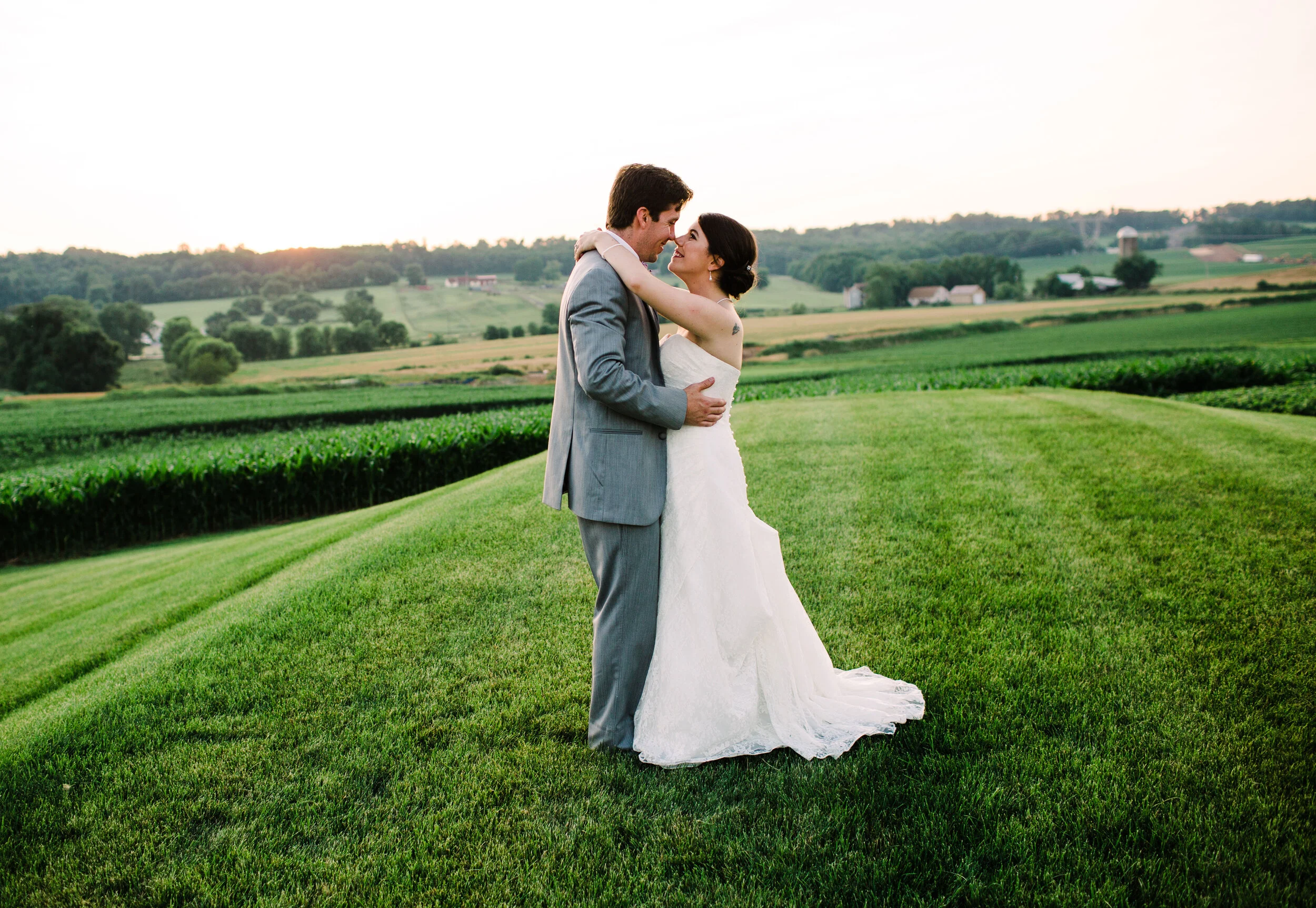 Harvest-View-Barn-Wedding-Photographer-8.jpg