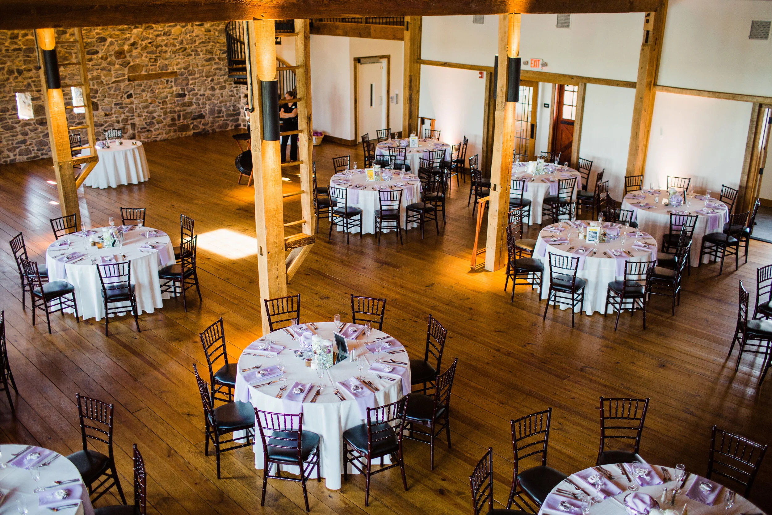 Harvest-View-Barn-Wedding-Photographer-2.jpg