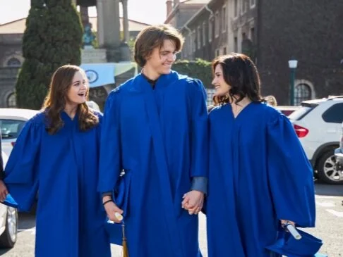Hollywood Reporter: 'The Kissing Booth 2' Cast Says Sequel Gives Fans "Something to Remember"