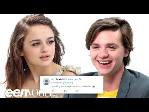 Teen Vogue: The Kissing Booth Cast Competes in a Compliment Battle