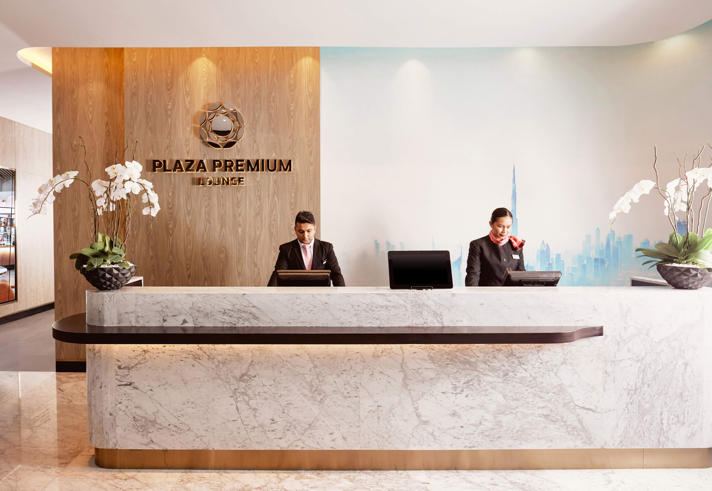 Plaza Premium Lounge Dubai - Reception.jpg