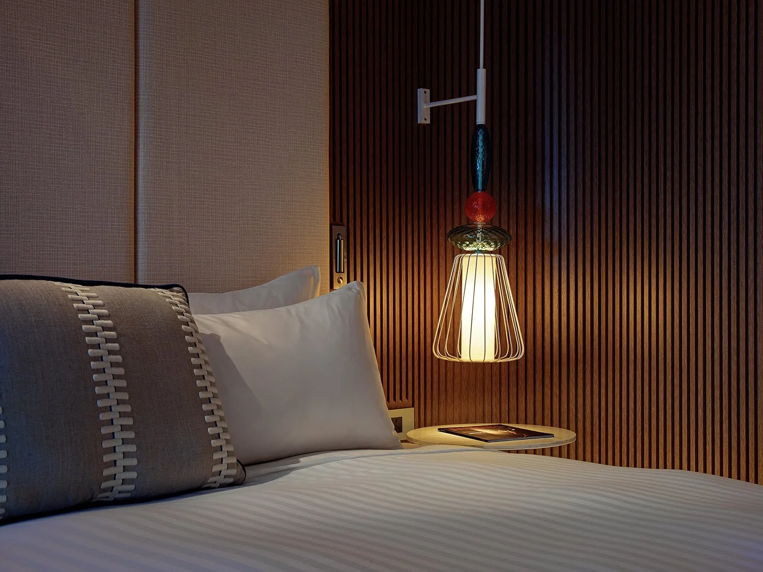 MH_MLAMC_Lamp_prev.jpg