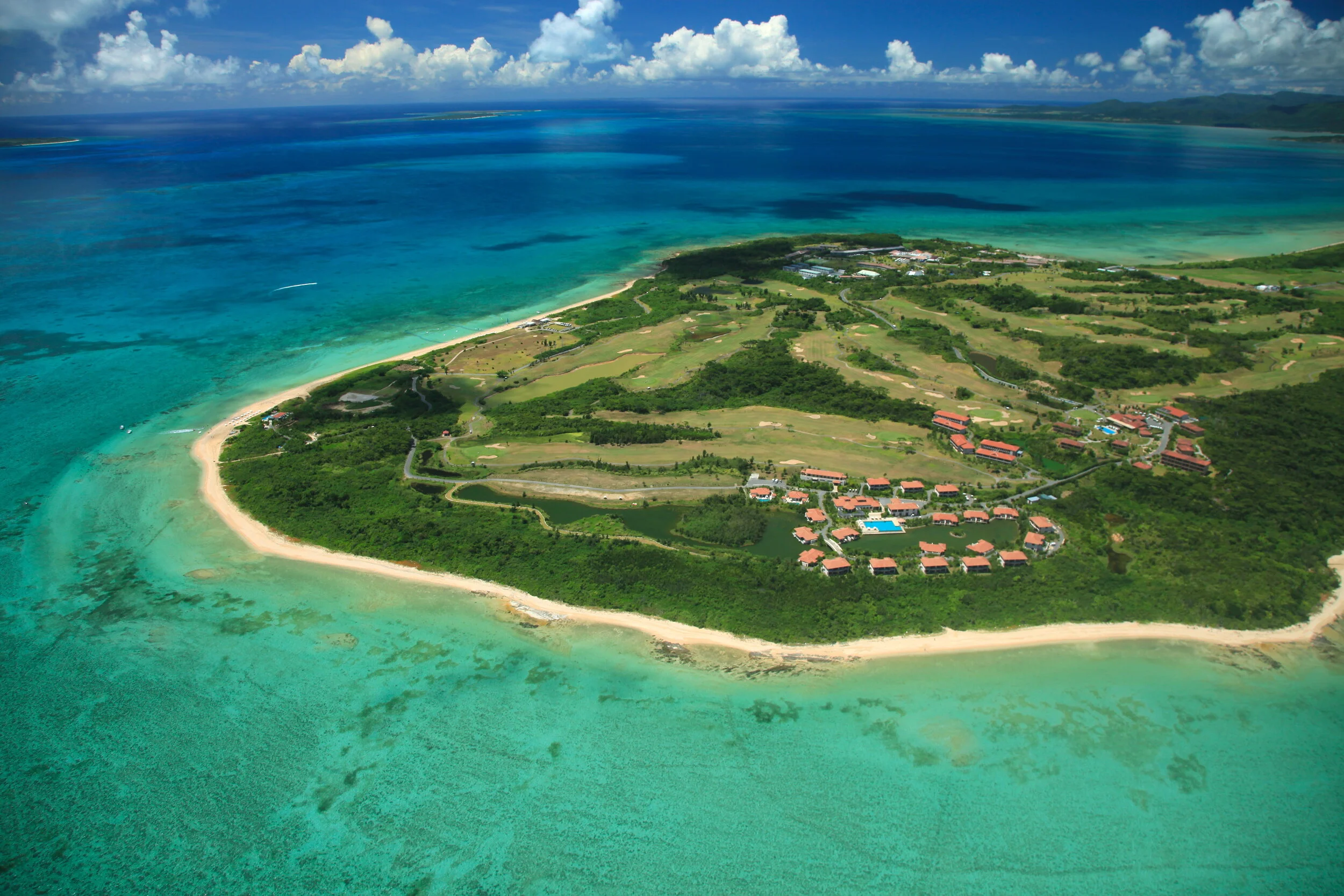 Luxury Hoshino Resort RISONARE Kohamajima opens in Okinawa