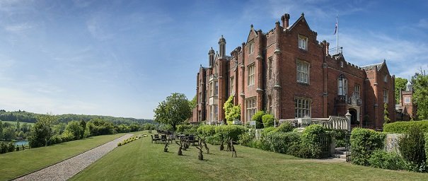 Celebrate friendship with a Palentine’s Stay at a De Vere hotel
