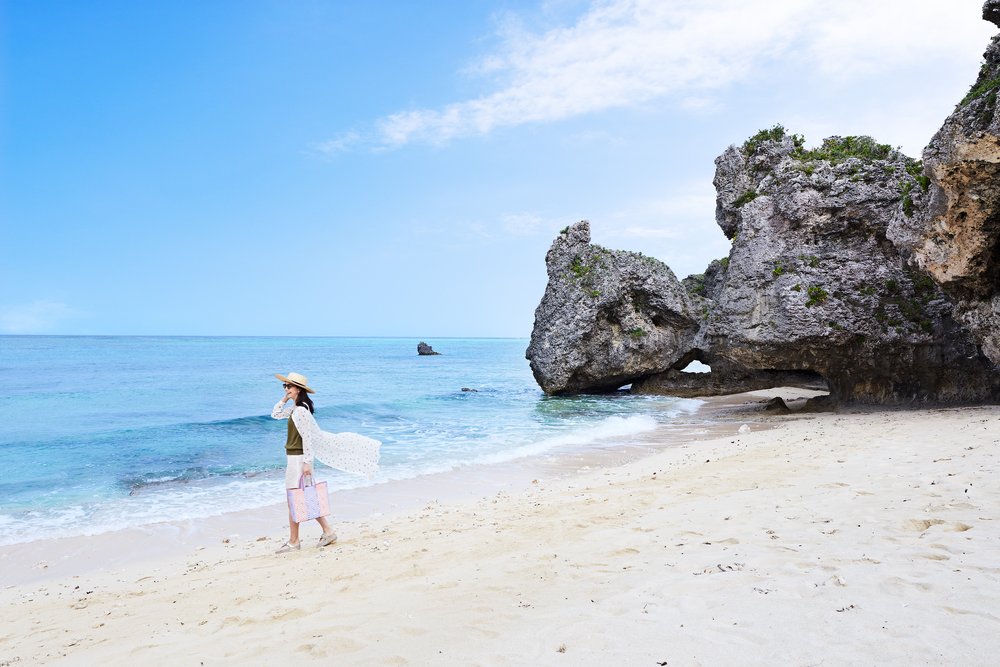 Beach - HOSHINOYA Okinawa.jpg