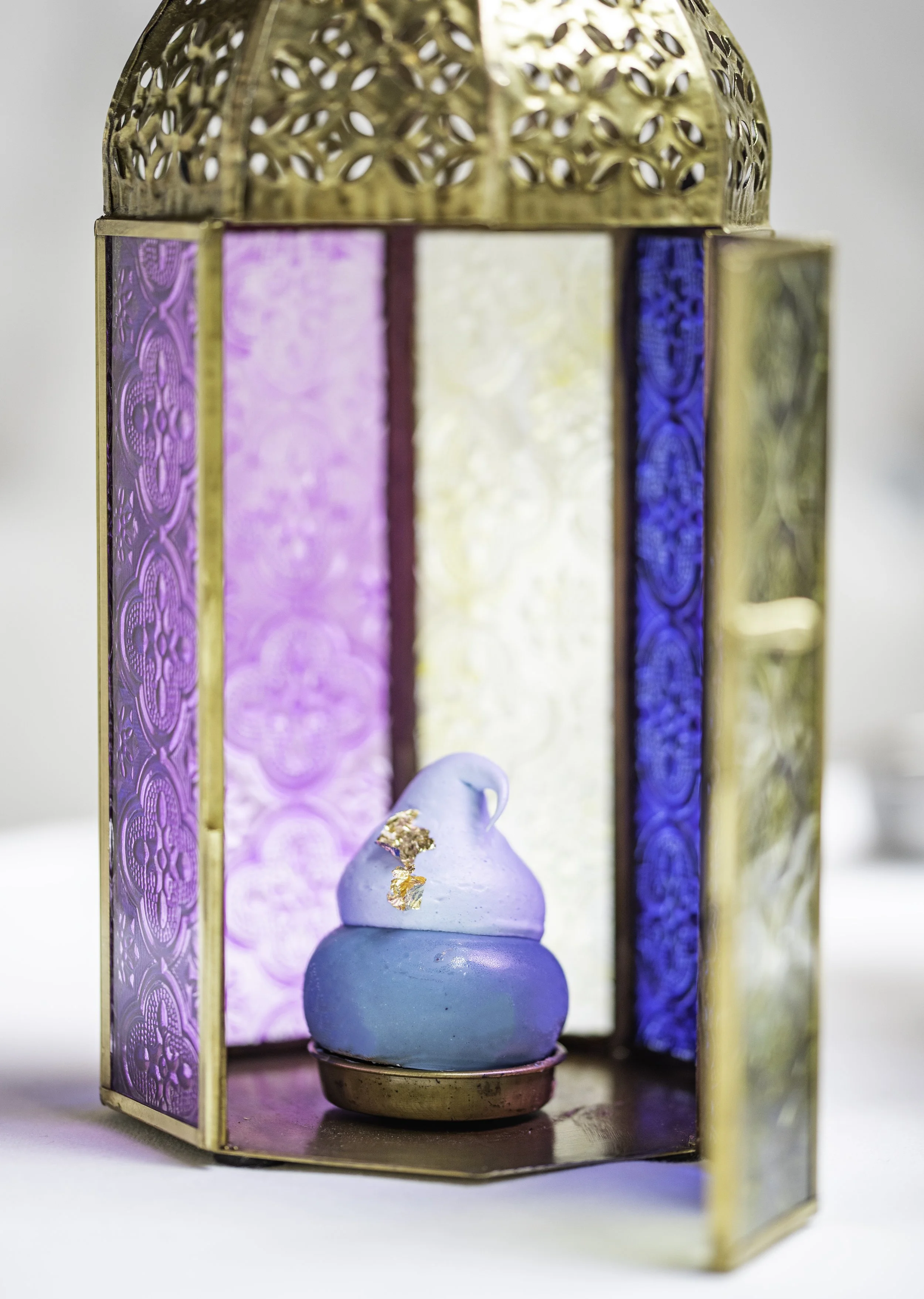 Aladdin Flies into the Waldorf