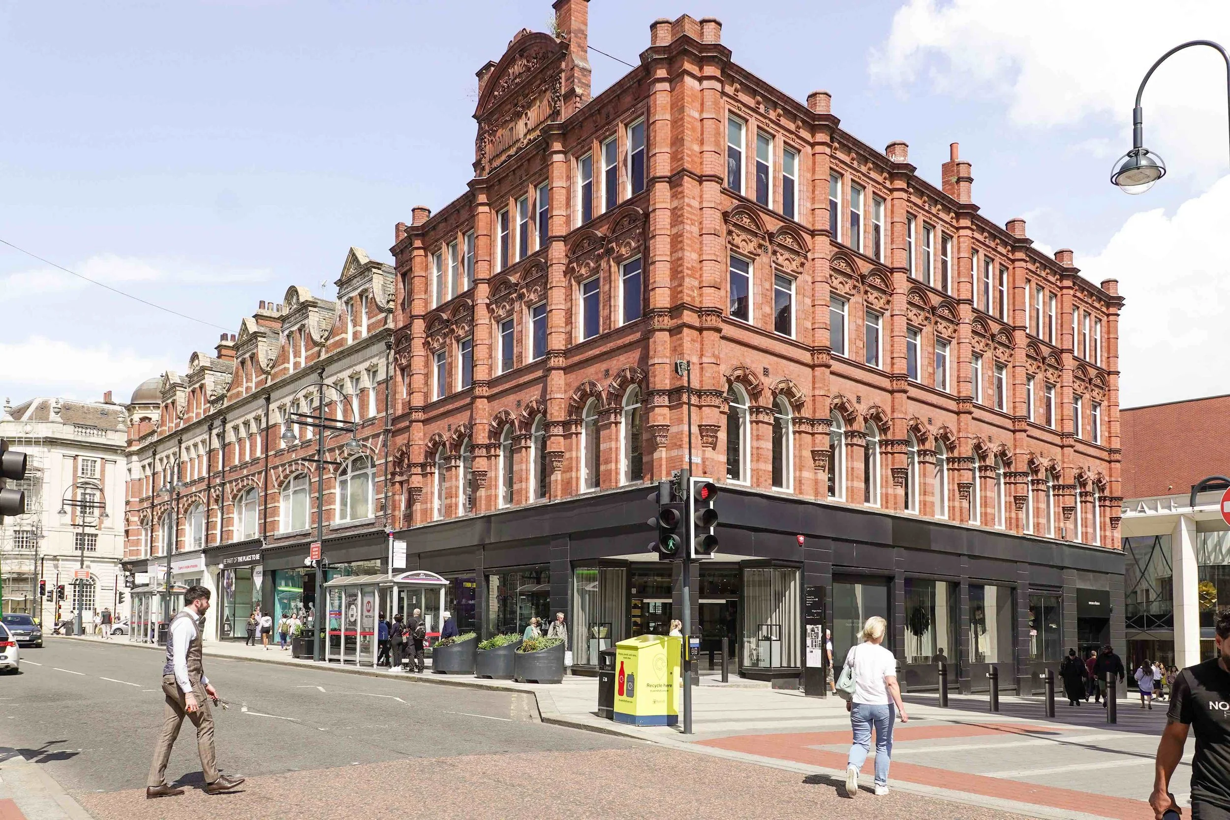 Vicar Lane Leeds.jpg