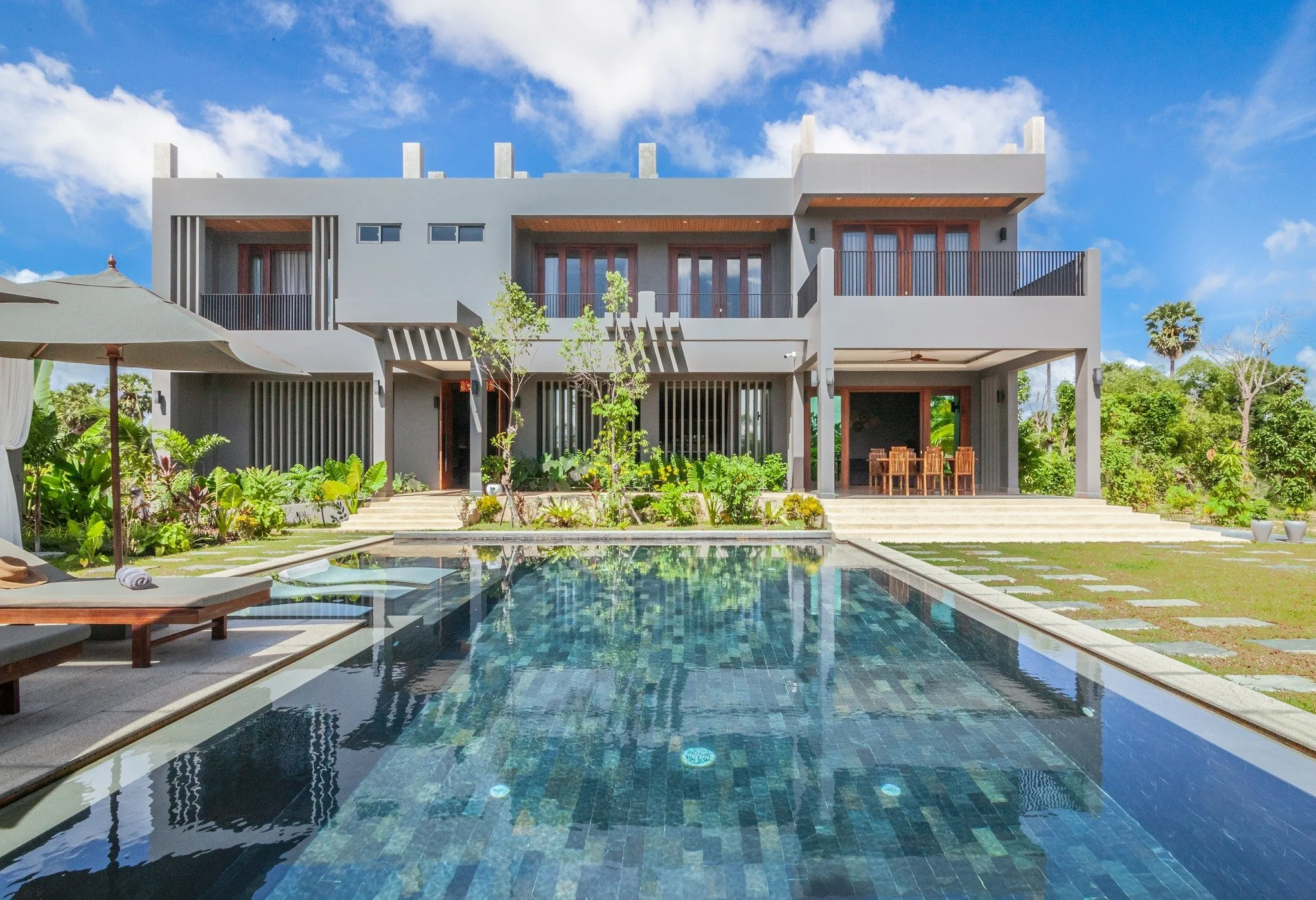 Grand Metropolitan Hotels Expands Asia Portfolio: Brionj Secures Luxury Villa in Siem Reap ☀

The move strengthens the group&rsquo;s presence in Southeast Asia, bringing a new high-end private residence near Angkor Wat to its growing luxury travel po