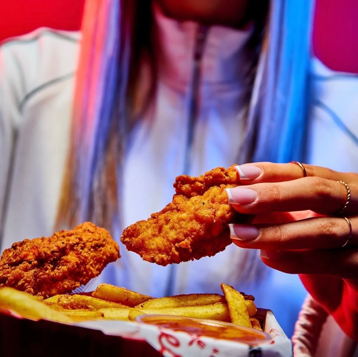 Got Your GCSE Results? @slimchickensuki is Giving You Free Chicken!🍗🙌

Find out how successful students can claim a tasty reward to mark their results day.

Please see full article via the Food and Drink section of Warm Welcome Magazine - 🤳⬆

#sli
