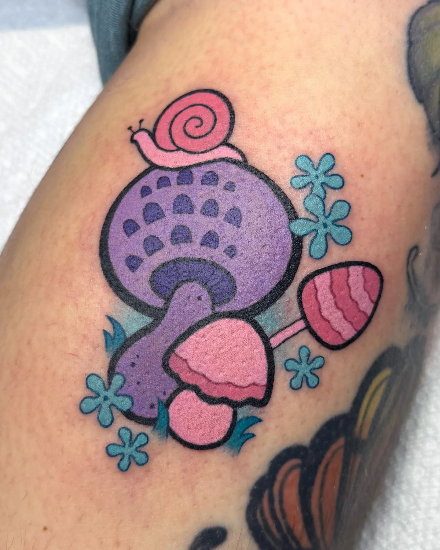 Second one from the @parlorsuites January fundraiser flash day on Natalie! 20% benefitted @firstcollective614 + I donated an extra 20% to @crisohio &ndash; go give them a follow! Thanks so much, Natalie!

These designs are up on my website and still 