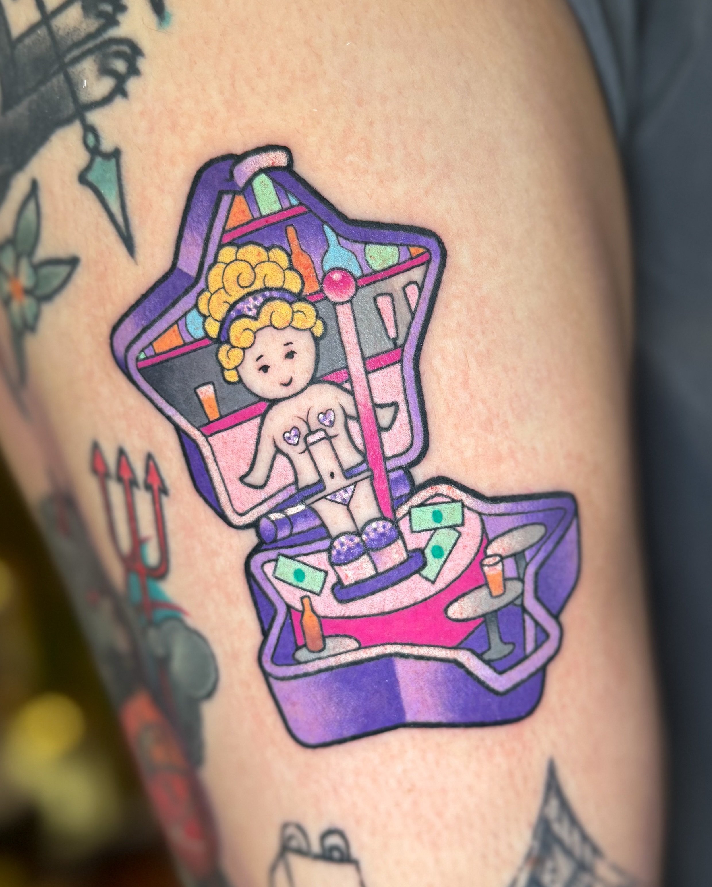 Polly Pocket strip club!! I had the absolute pleasure of *finally* getting to meet and trade tattoos with @melissamartellart &ndash; owner of @theglasscat in Cleveland 😭💞 If you&rsquo;re not already following, you should be! I love my midcentury mo