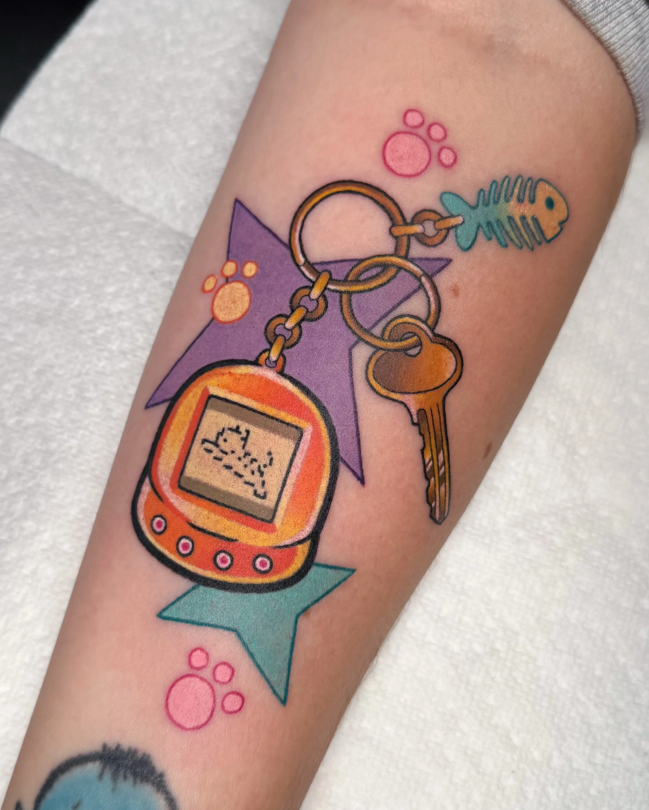 Kitty Gigapet for Charlotte!! 😸💕 I still have a few of these designs left (link to website in bio)! Thanks so much for snagging this one, Charlotte!! 

#ohiotattooartist #cutetattoos #colortattoos #gigapet #90stattoo