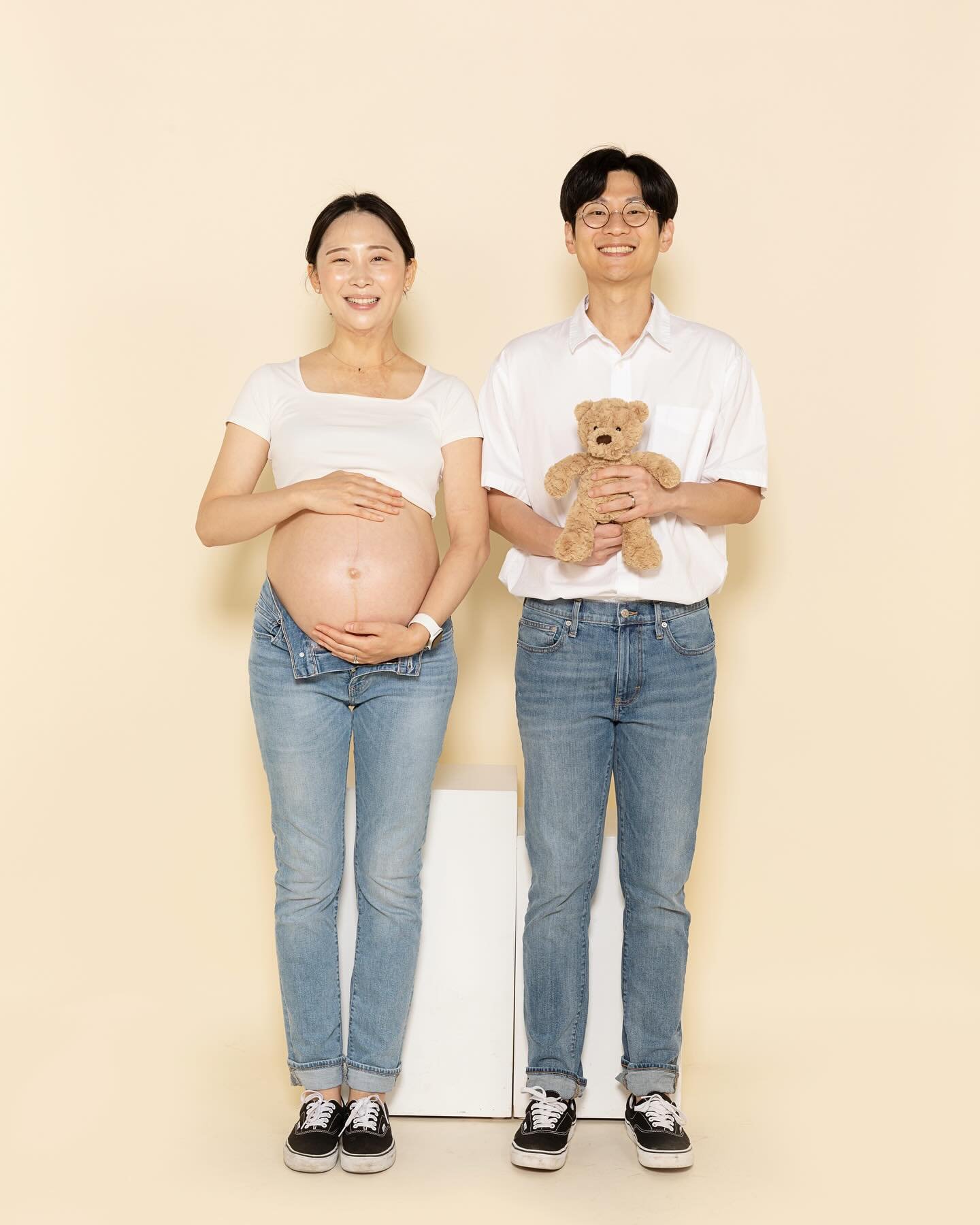 on three, say cheese!!🤰💛
-
-
#seattle #seattlelife #seattlephotographer #seattleheadshots #pnw #selfphotostudio #시애틀 #seattleselfportraitstudio #셀프스튜디오 #시애틀셀프스튜디오