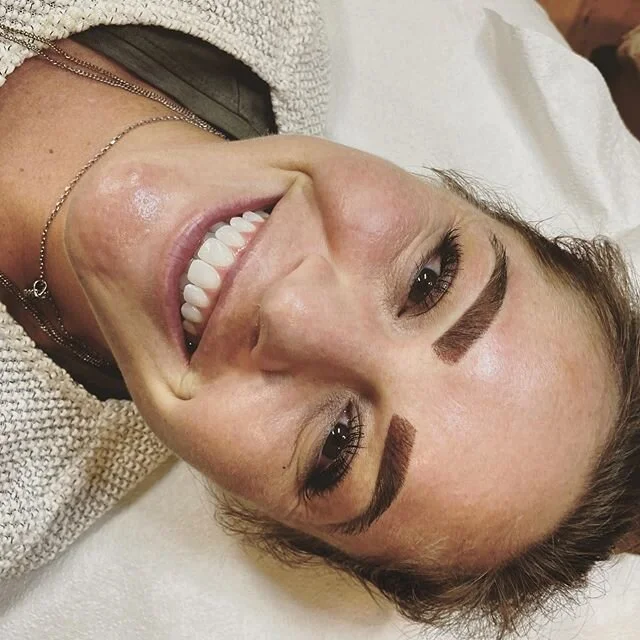 This beautiful client is heading back to the states and wanted her Powder Brows refreshed. Such a pleasure having her in. I used @permablend_pigments I❤️Tina in Dark Brown and 2 drops of bold brown from @browsnbeyond.proshop