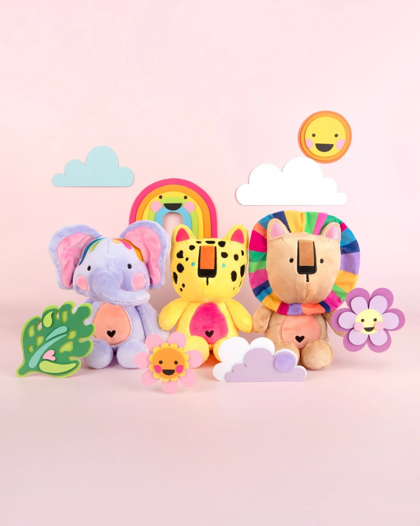It&rsquo;s Be the Rainbow Day! 🌈✨ And what better way to celebrate than with these colourful cuties from Kutopia - the stars of my dear friend @kasey.rainbow&rsquo;s beautiful world.

Kasey has relaunched her book Pride Oasis today and it deserves a