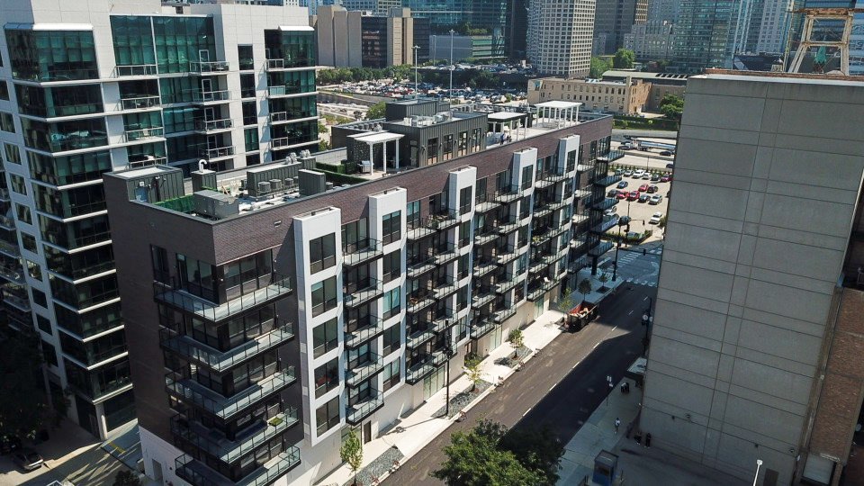 812 W Adams/130 S Halsted