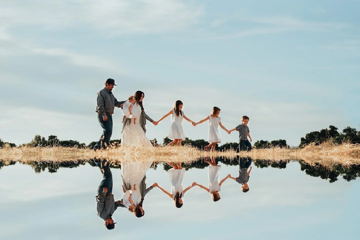 {We were together. I forgot the rest.} -Walt Whitman .
.
.
#centralcoastphotographer #atascaderophotographer #sanluisobispophotographer #familyphotographer #familyphotography #lookslikefilm #steelandflintsociety #tribearchipelago #californiafamilypho