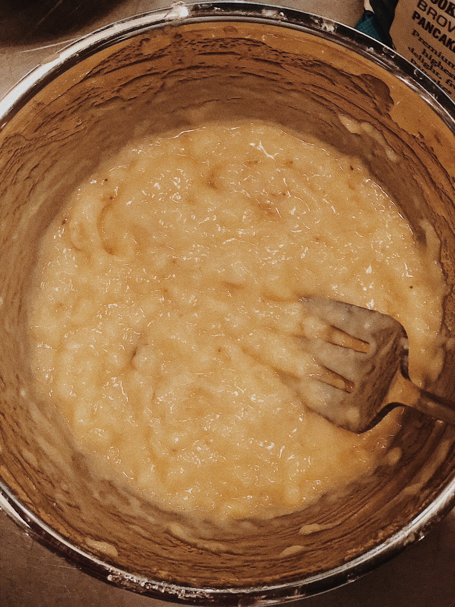 How do you know when the banana is at the perfect stage of overly ripe? A lot of recipes tell you that once you see brown spots on the outside, they’re “good enough” to use for banana bread. Honestly though, I think the riper the banana, the better—when the banana ripens, it transforms from a resistant starch to a simple sugar. It brings out the natural sweetness in the banana bread rather than having to add on. It also makes it more moist!